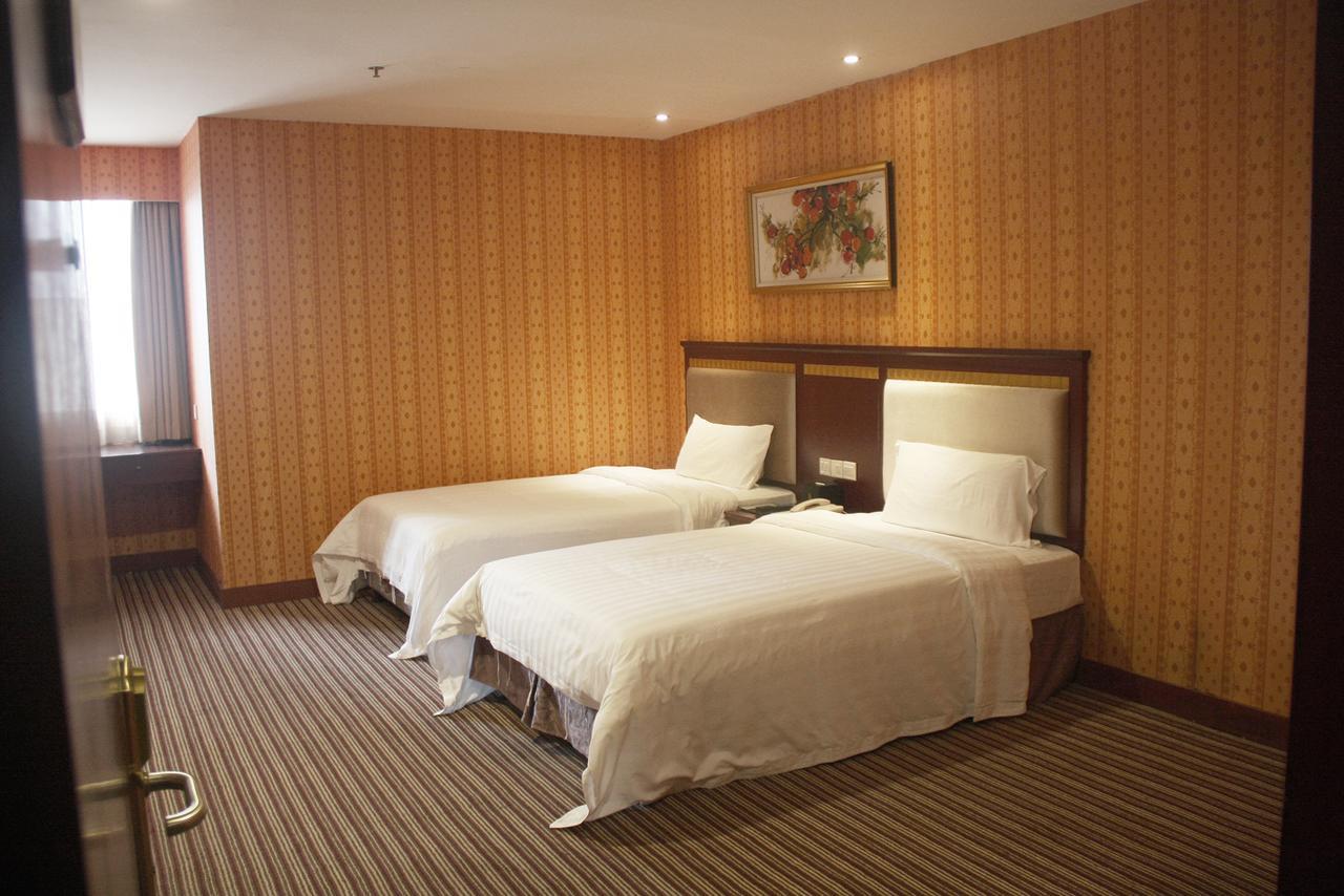 Huizhou Jinhuayue International Hotel Exterior foto